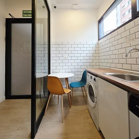 Pensión & Kitchen Zabalburu